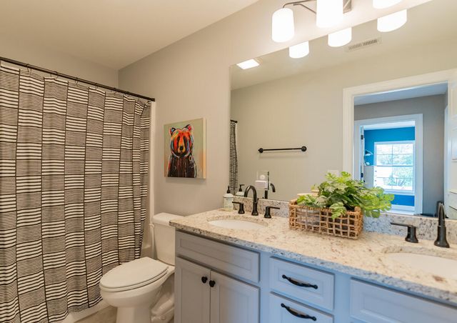 1369 Baldwin Field Circle, Hixson, TN 37343