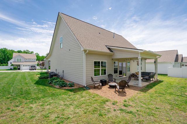 1369 Baldwin Field Circle, Hixson, TN 37343