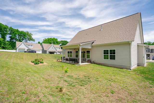 1369 Baldwin Field Circle, Hixson, TN 37343
