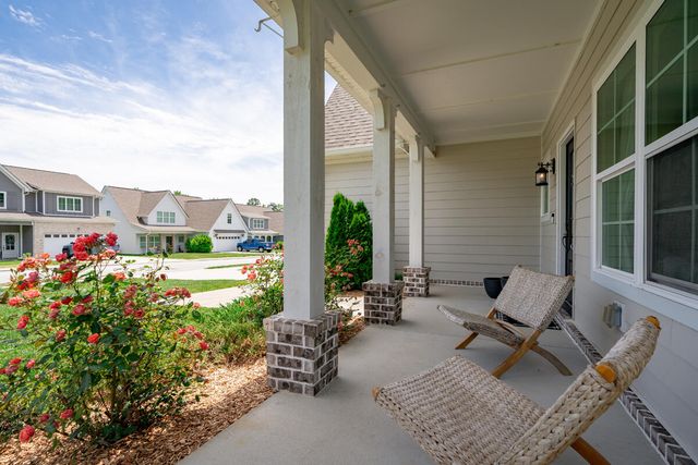 1369 Baldwin Field Circle, Hixson, TN 37343