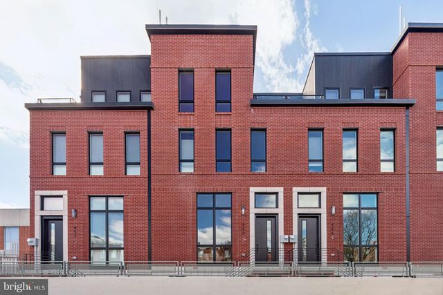 952 N 6TH ST, Philadelphia, PA 19123