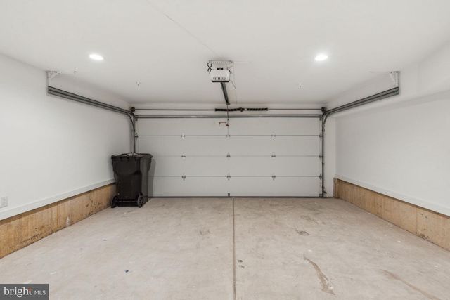 952 N 6TH ST, Philadelphia, PA 19123