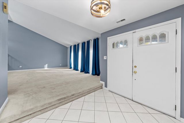 24661 S WILDWOOD Trail, Crete, IL 60417