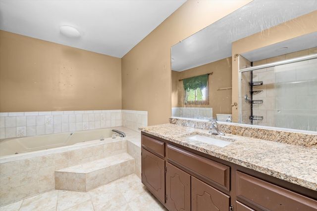 24661 S WILDWOOD Trail, Crete, IL 60417