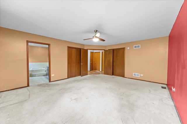 24661 S WILDWOOD Trail, Crete, IL 60417