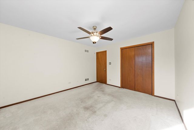 24661 S WILDWOOD Trail, Crete, IL 60417