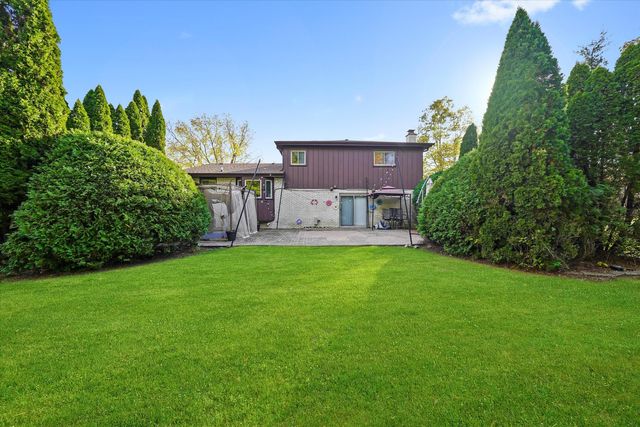 24661 S WILDWOOD Trail, Crete, IL 60417