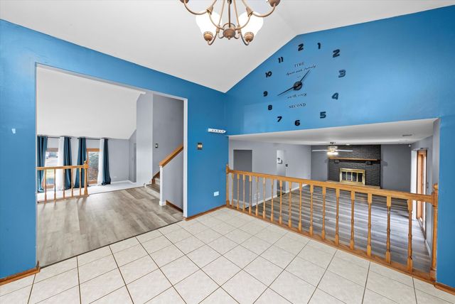 24661 S WILDWOOD Trail, Crete, IL 60417