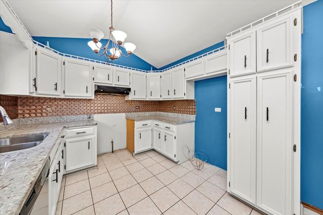 24661 S WILDWOOD Trail, Crete, IL 60417