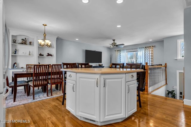 14 Cypress Avenue, Jackson, NJ 08527