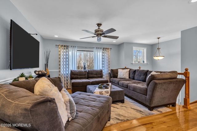 14 Cypress Avenue, Jackson, NJ 08527