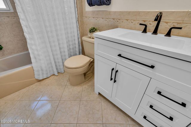 14 Cypress Avenue, Jackson, NJ 08527