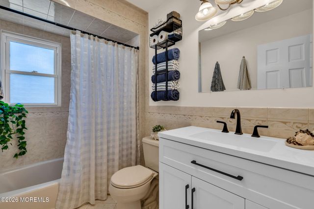 14 Cypress Avenue, Jackson, NJ 08527