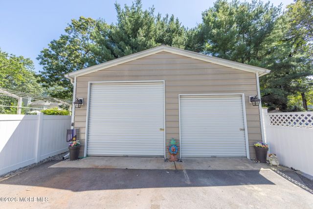 14 Cypress Avenue, Jackson, NJ 08527