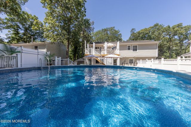 14 Cypress Avenue, Jackson, NJ 08527