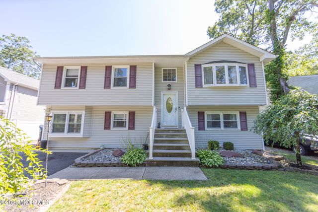 14 Cypress Avenue, Jackson, NJ 08527