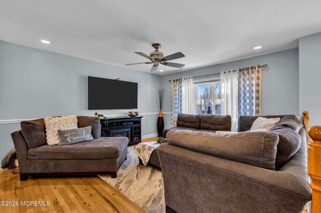 14 Cypress Avenue, Jackson, NJ 08527