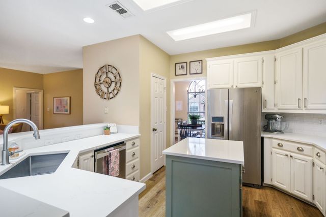 4049 Brazos Drive, Carrollton, TX 75007