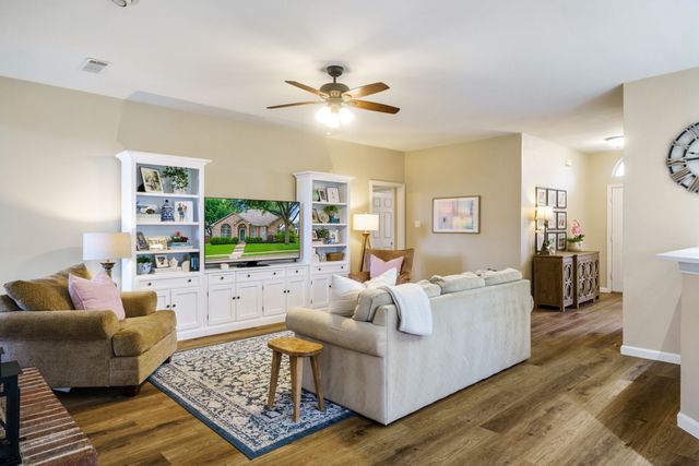 4049 Brazos Drive, Carrollton, TX 75007