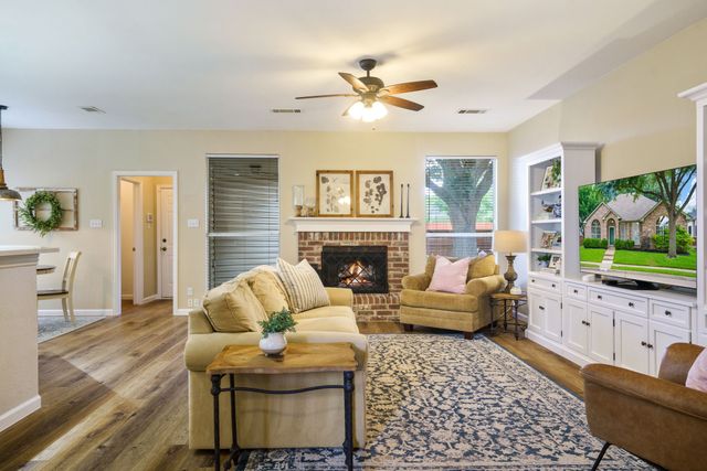 4049 Brazos Drive, Carrollton, TX 75007