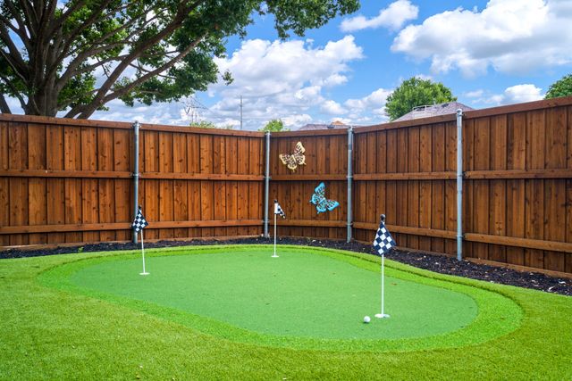 4049 Brazos Drive, Carrollton, TX 75007