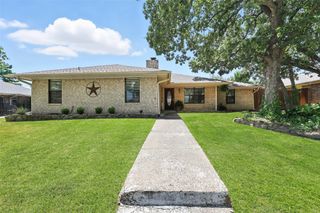 1504 Riviera Court, Arlington, TX 76012