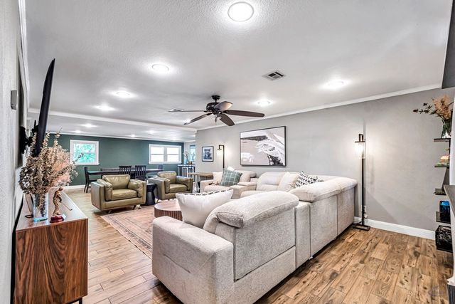 1405 Ainslee St, Midland, TX 79701