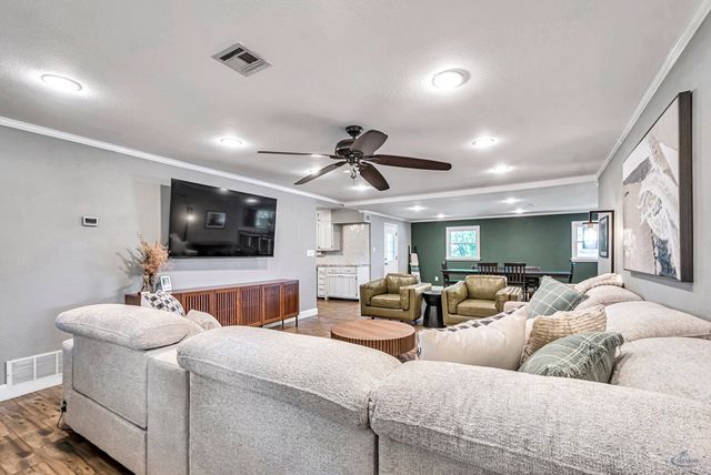 1405 Ainslee St, Midland, TX 79701