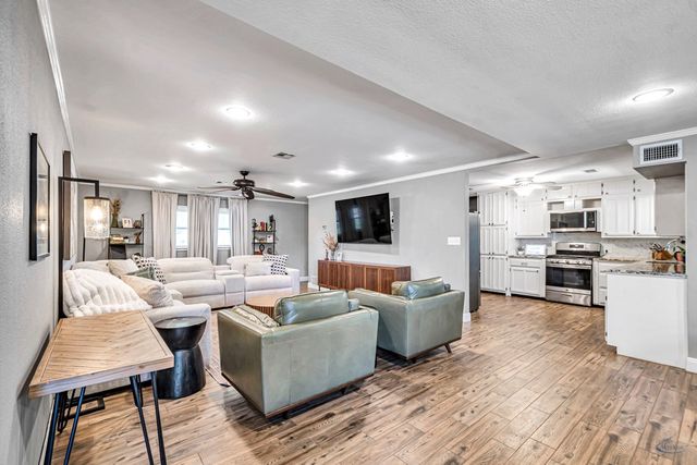 1405 Ainslee St, Midland, TX 79701