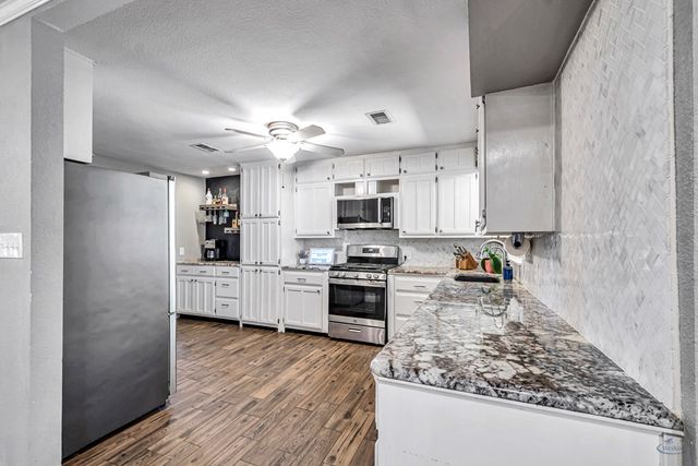 1405 Ainslee St, Midland, TX 79701