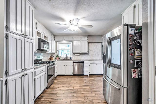 1405 Ainslee St, Midland, TX 79701