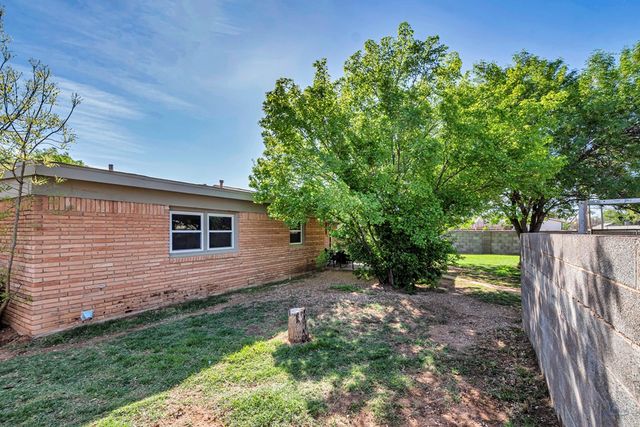 1405 Ainslee St, Midland, TX 79701