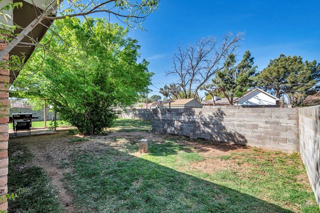 1405 Ainslee St, Midland, TX 79701