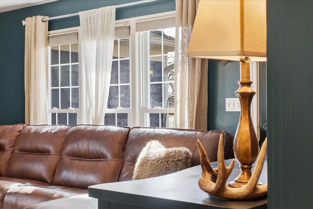 1011 Aurora STREET, Waukesha, WI 53186