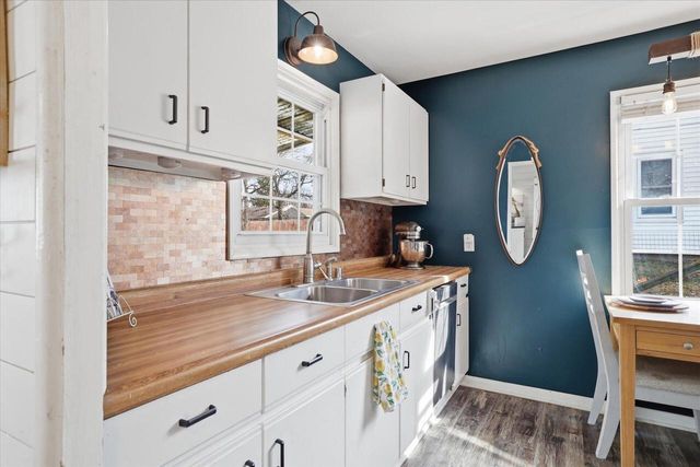 1011 Aurora STREET, Waukesha, WI 53186