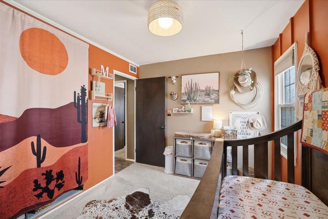 1011 Aurora STREET, Waukesha, WI 53186