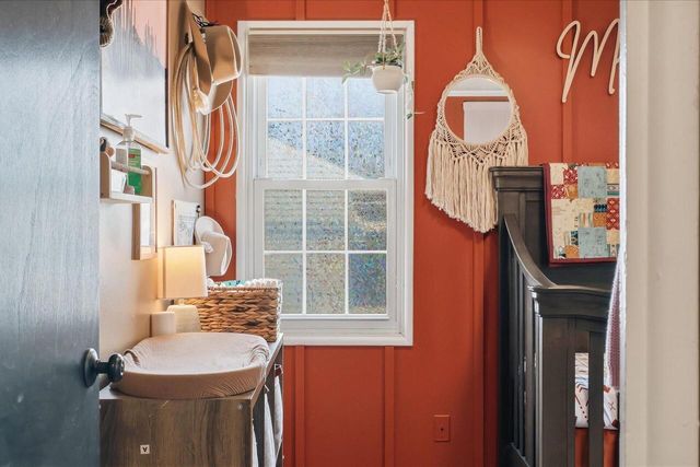 1011 Aurora STREET, Waukesha, WI 53186