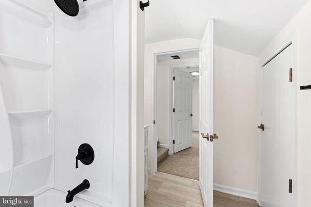 384 JULIUSTOWN RD, Columbus, NJ 08022