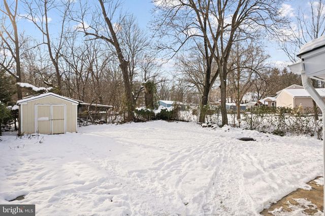 384 JULIUSTOWN RD, Columbus, NJ 08022