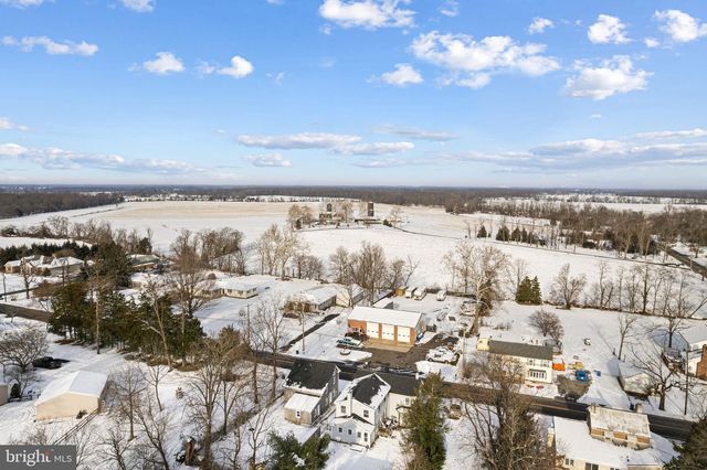 384 JULIUSTOWN RD, Columbus, NJ 08022