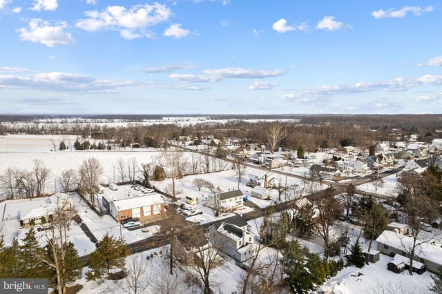 384 JULIUSTOWN RD, Columbus, NJ 08022