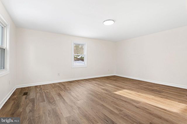 384 JULIUSTOWN RD, Columbus, NJ 08022