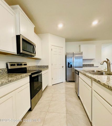 7351 Amethyst Avenue, Grant, FL 32949