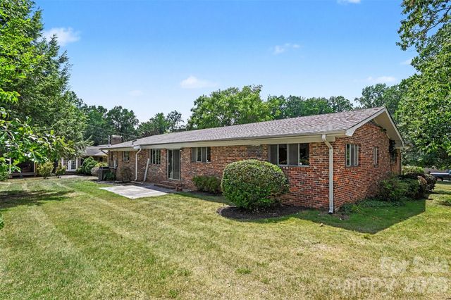 207 Sills Drive, Salisbury, NC 28146