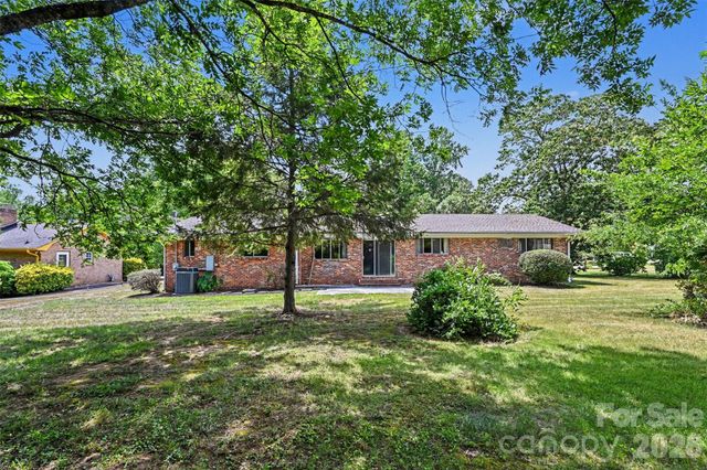 207 Sills Drive, Salisbury, NC 28146