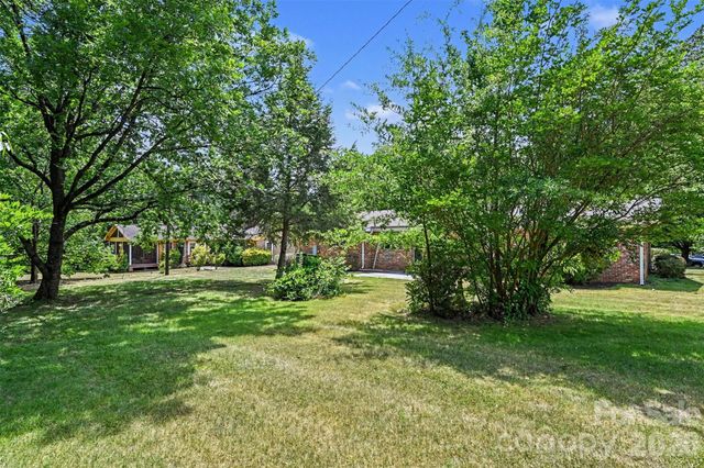 207 Sills Drive, Salisbury, NC 28146
