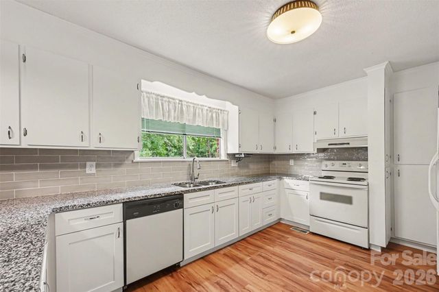 207 Sills Drive, Salisbury, NC 28146