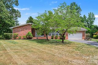207 Sills Drive, Salisbury, NC 28146