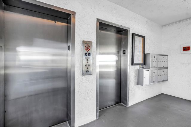 8470 W GULF BOULEVARD 609, Treasure Island, FL 33706