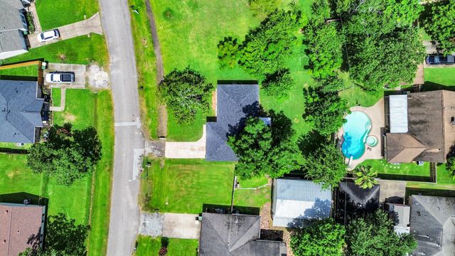 3414 Trelawney Drive, Pearland, TX 77581